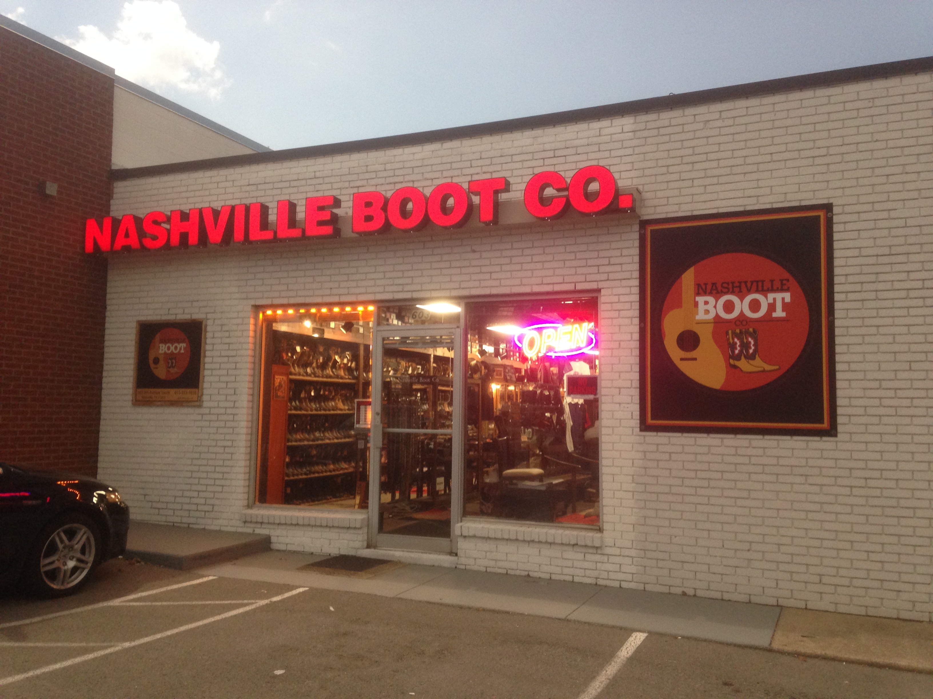 work boot stores in nashville tn